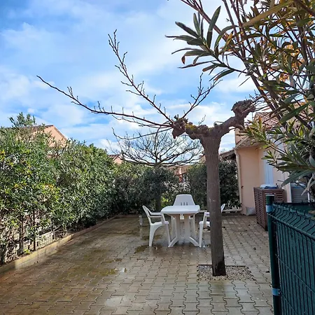Les Pieds Dans L'Eau Aux Mers Du Sud - Gruissan Les Ayguades Exterior photo